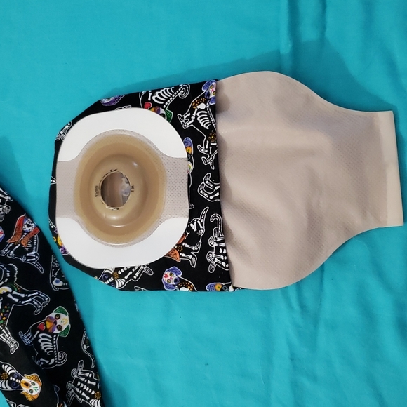 Hand Crafted Ostomy/Iliostomy bag cover w/matching reversible face mask - Picture 5 of 16